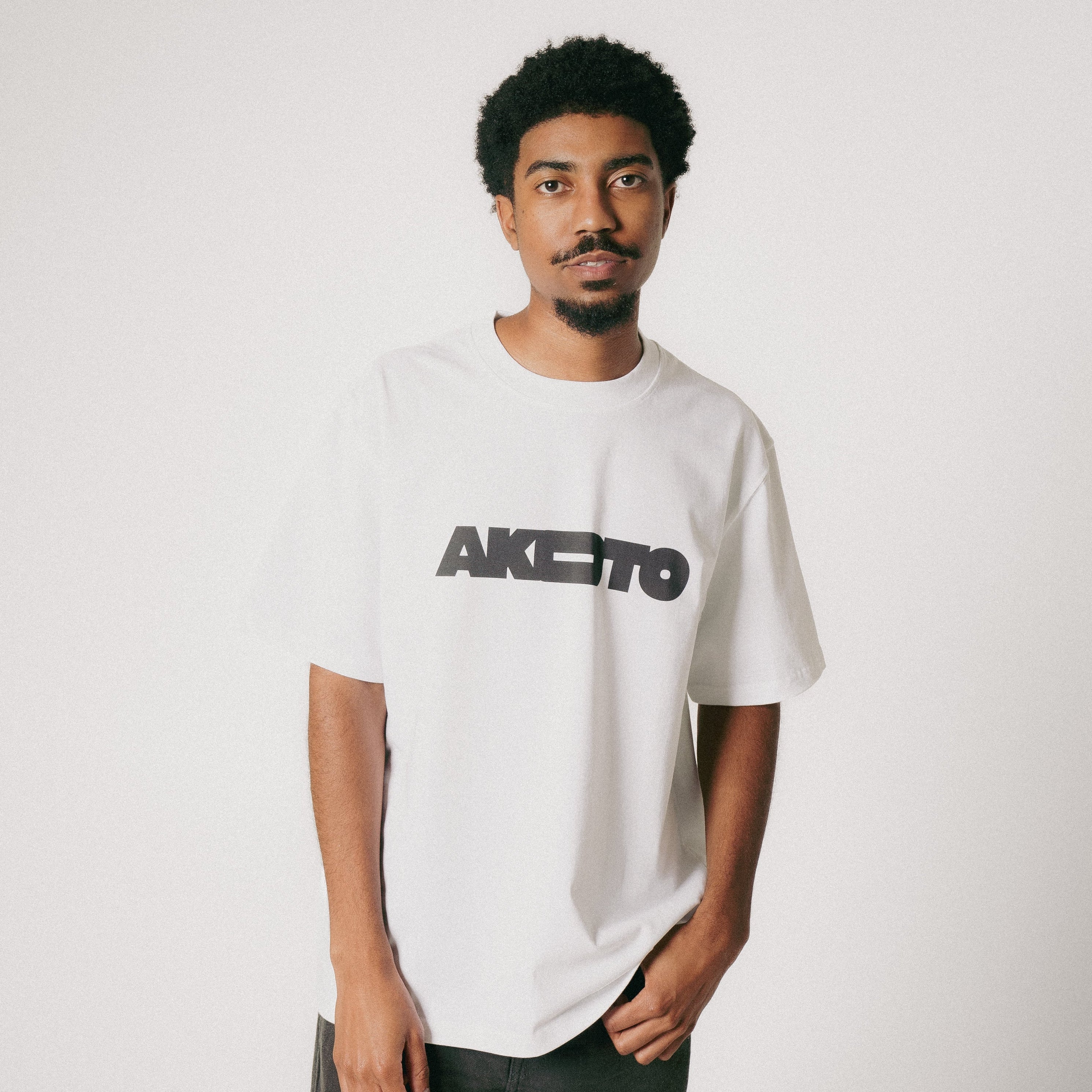 Akoto Tee [WHT]